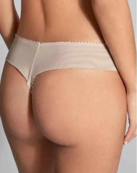 Empreinte: Lauren String Brief