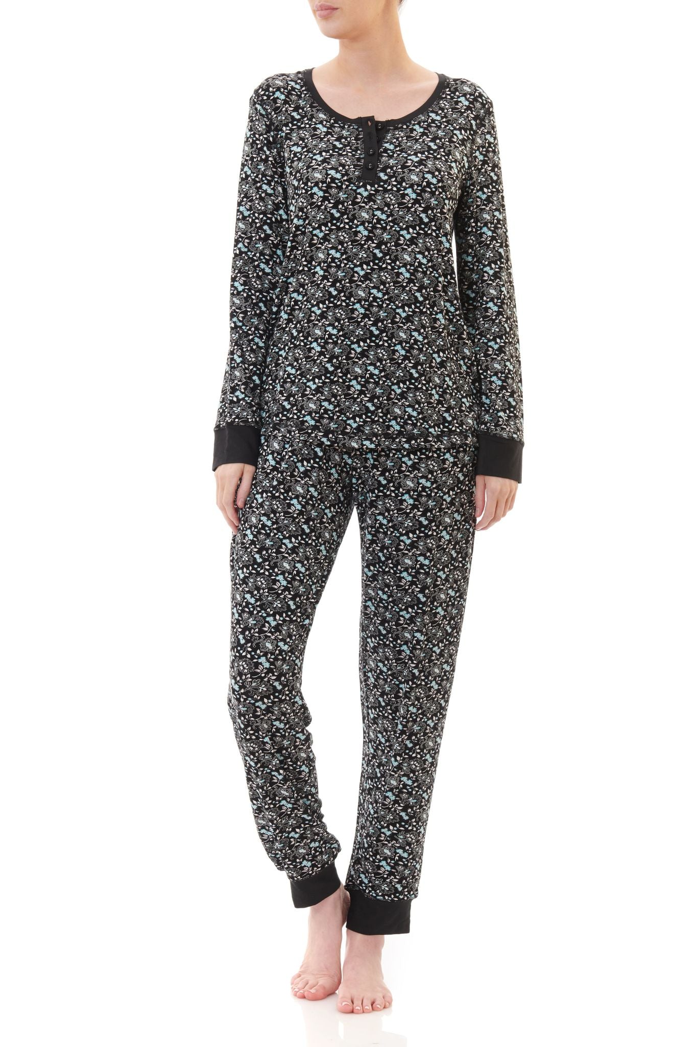 Givoni: Long Pyjamas with Long Sleeves. 'Amy'