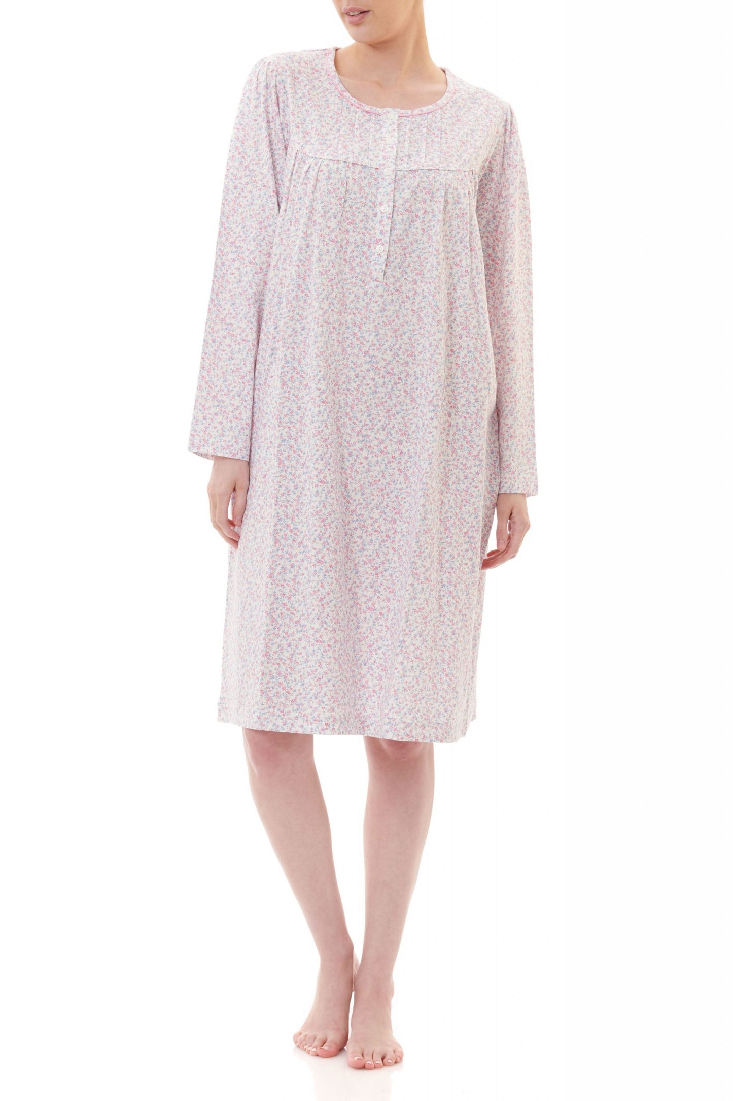Givoni: Short Nightie with Long Sleeves. Pintucks. 'Mae'