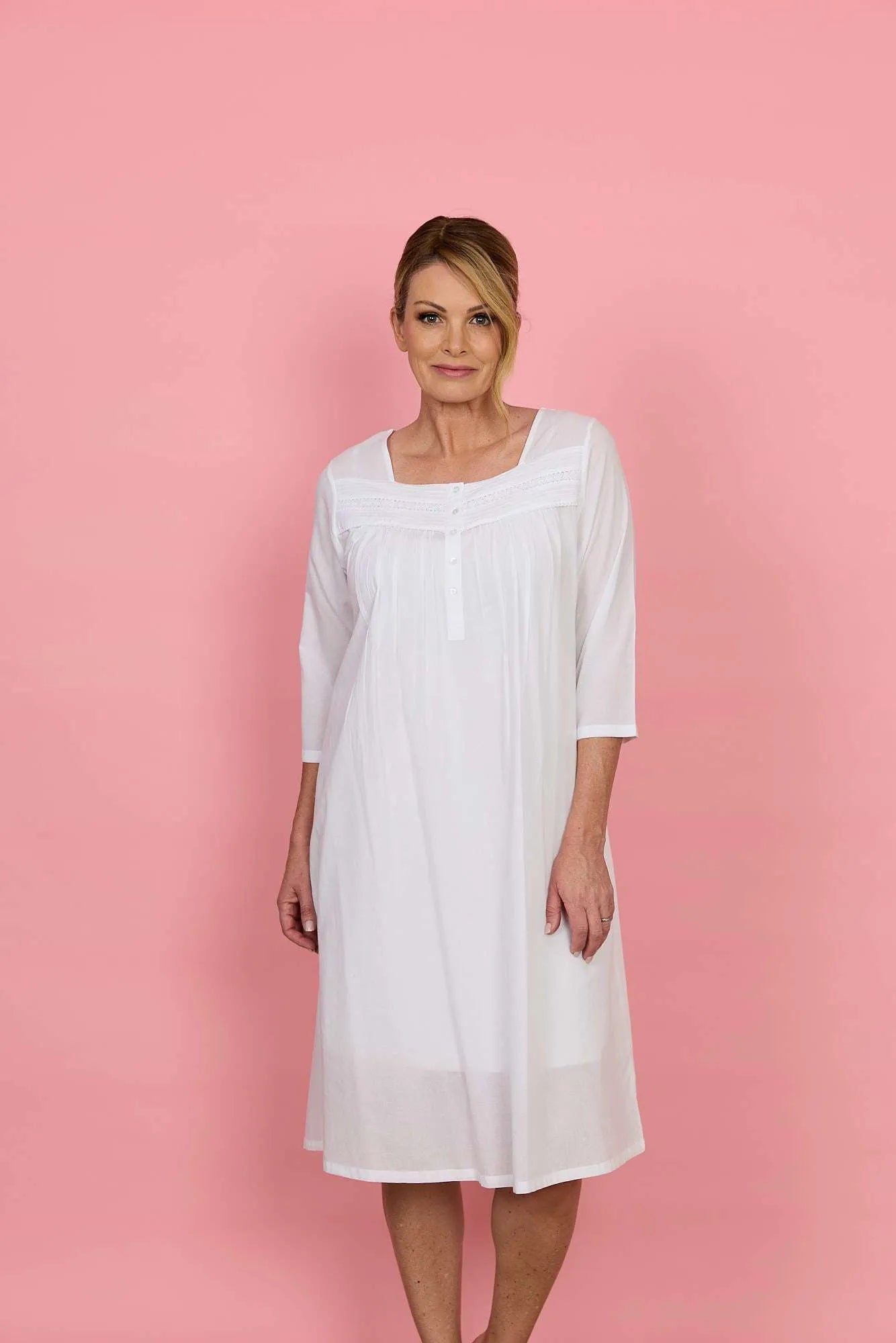 FRENCH COUNTRY: 60's White Cambric 3/4 Sleeve Nightie
