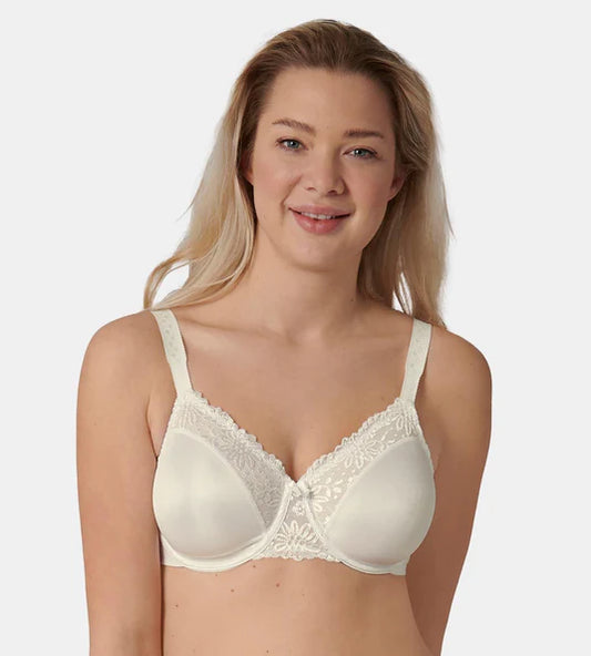 Triumph: Ladyform Soft Minimiser Bra