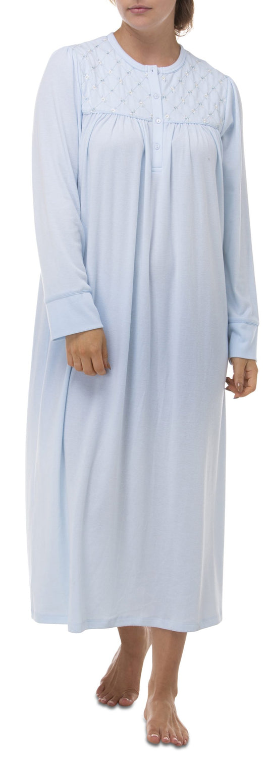 Schrank: Long Sleeve Nightie
