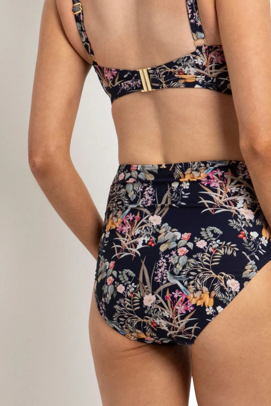 Sunseeker: Waterlily Gathered Retro Pant
