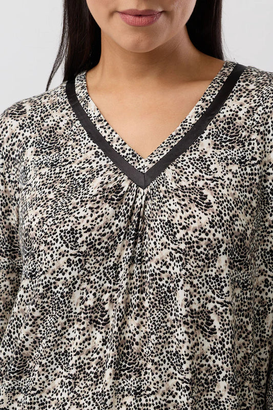 YUU: Leopard Long Sleeve Nightie