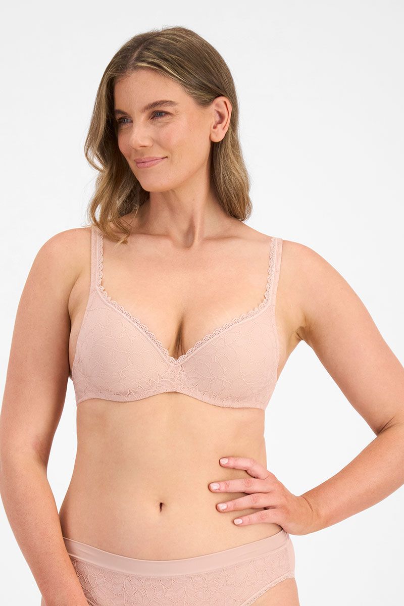 Berlei: Barely There Lace Contour Bra