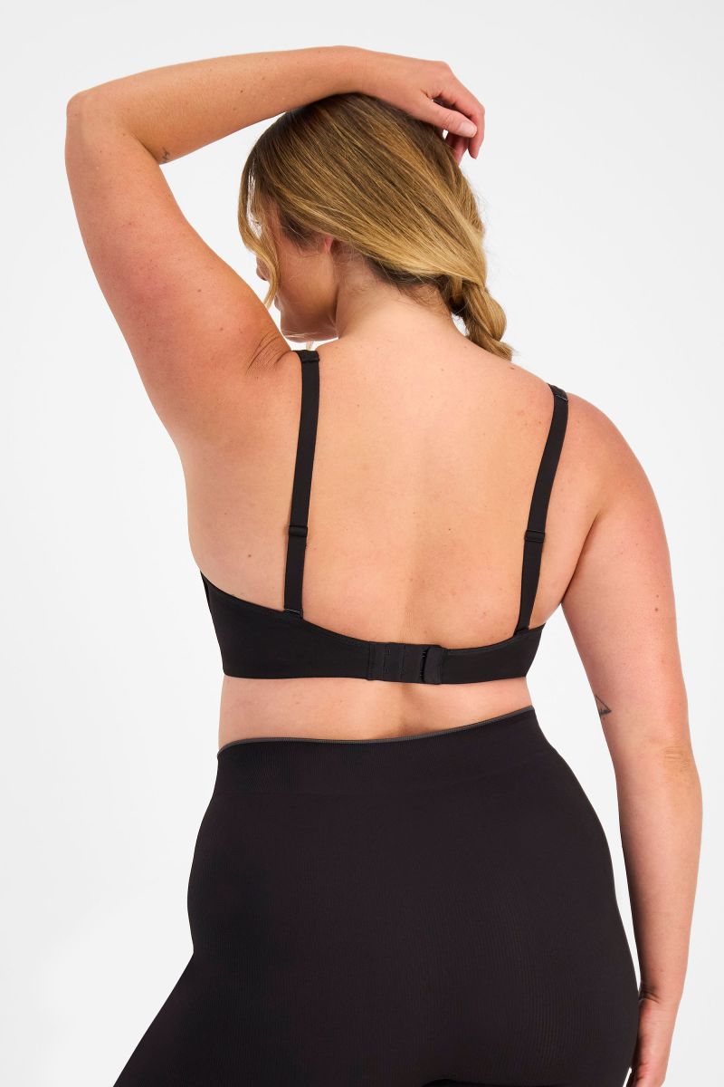 Berlei: Full Support Non-Padded Sports Bra