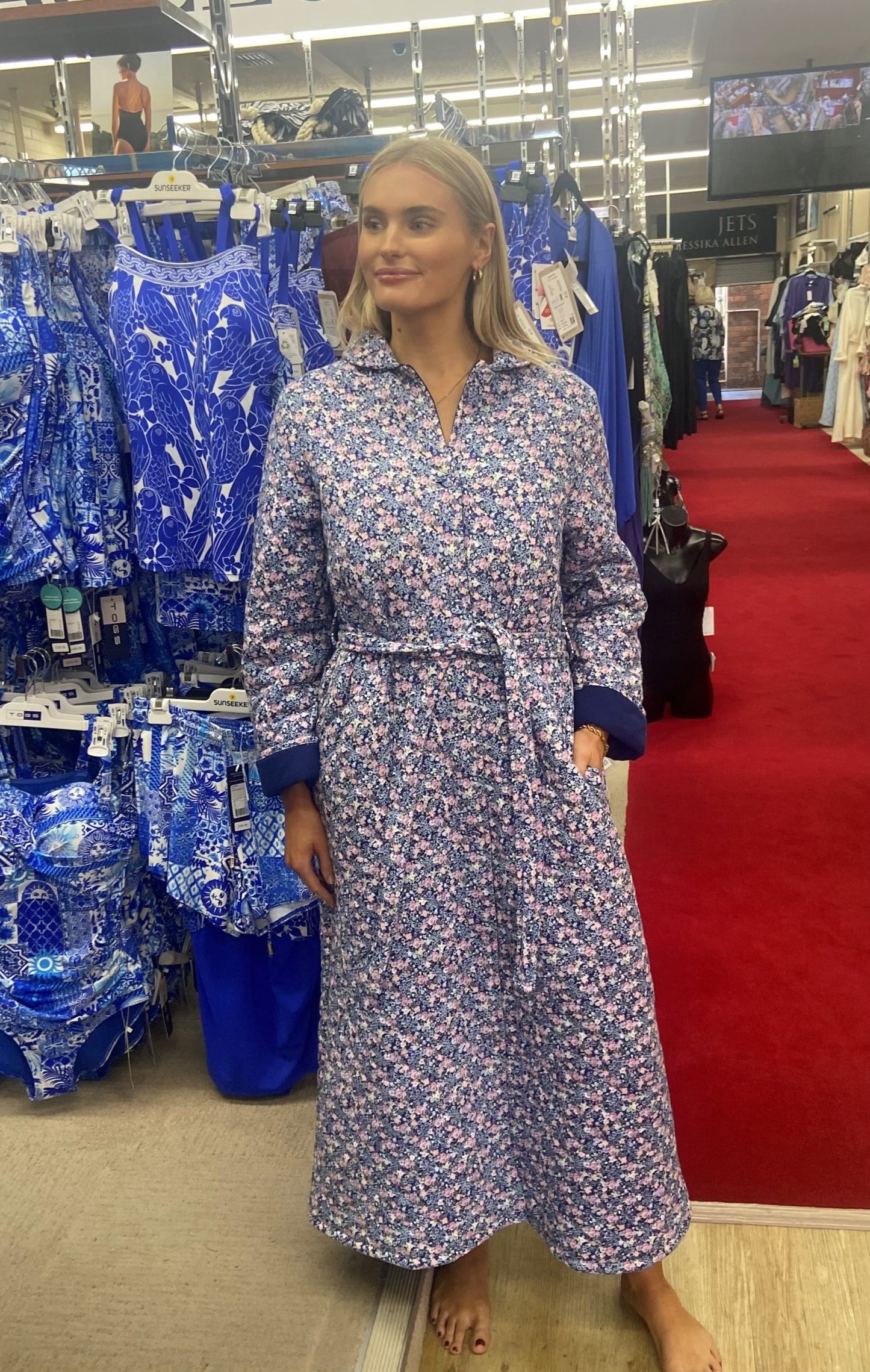 Givoni: Becky Long Quilted Button up Gown