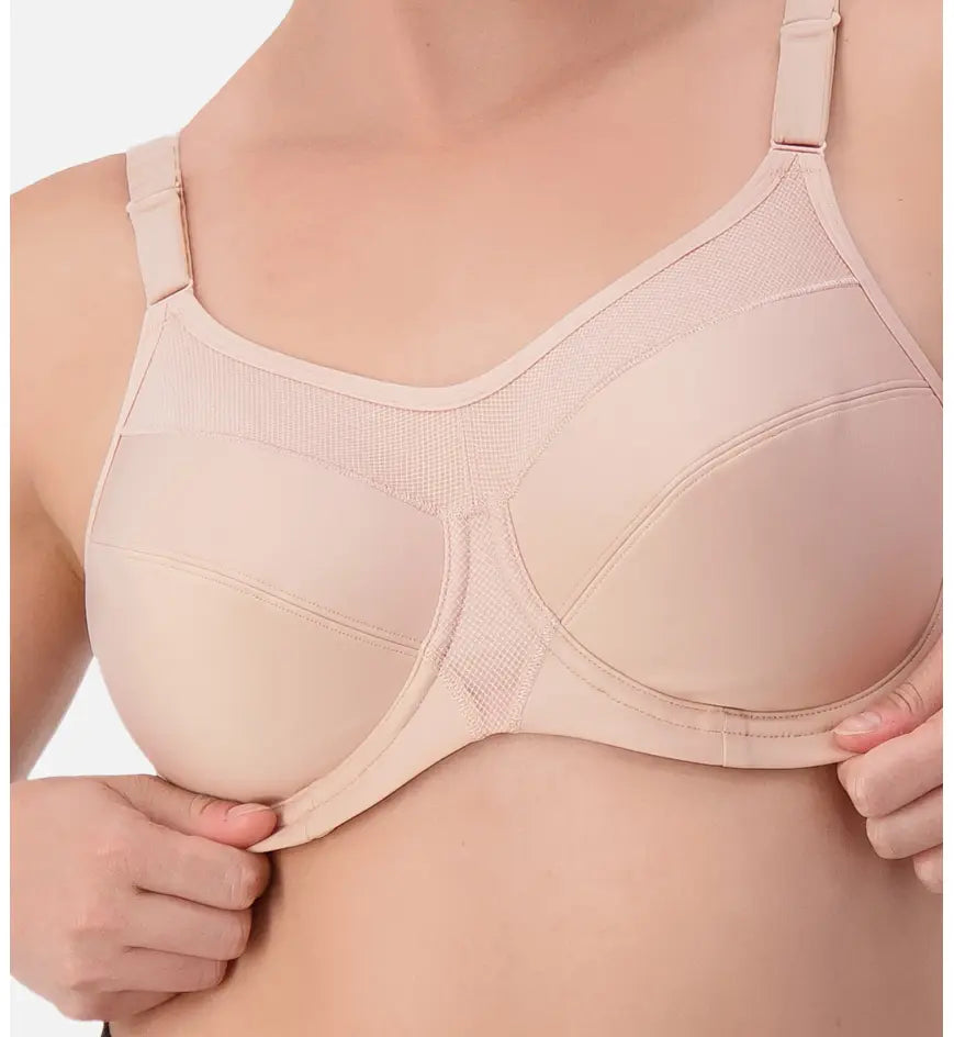 Triumph: Triaction Ultra W