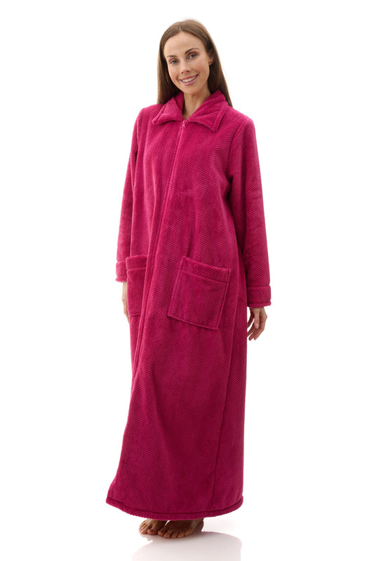Givoni: Dimple Long Zip Gown