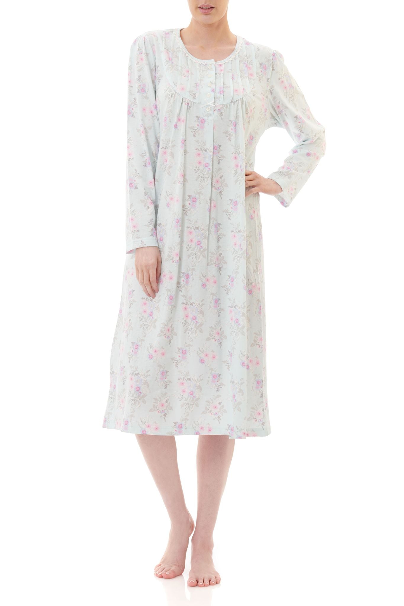 Givoni: Mid Length Nightie. Neckline with Lace Trim.  'Tamsin'