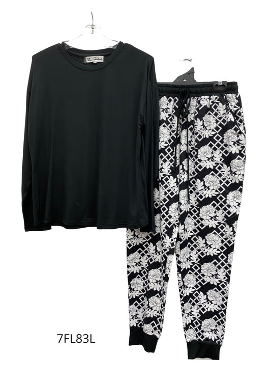 Givoni: Florence Broadhurst Ski Pyjama Floral Trellis Flannelette