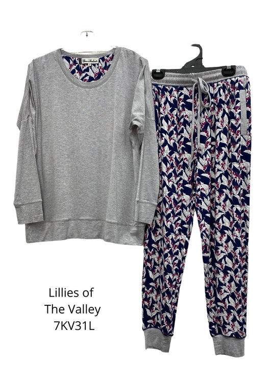 Givoni:  Long Ski Pyjama, Long Sleeve.  Slinky Knit.  'Lillies of the Valley'
