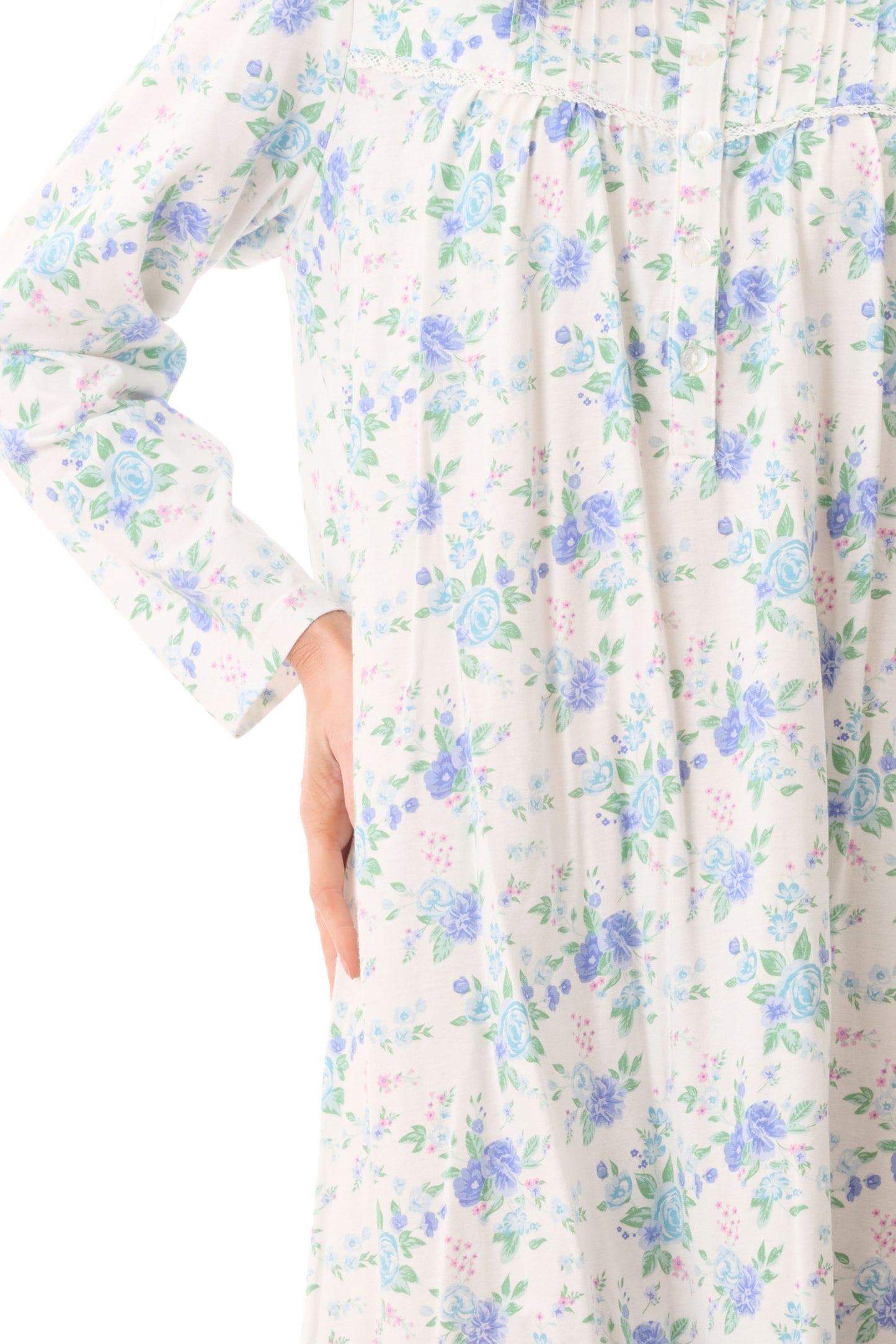 GIVONI:  LP Xion Print Short Length Nightie
