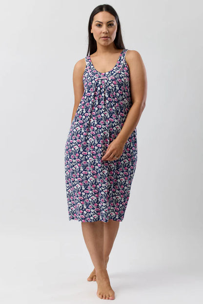 YUU Camillia Sleeveless Nightie