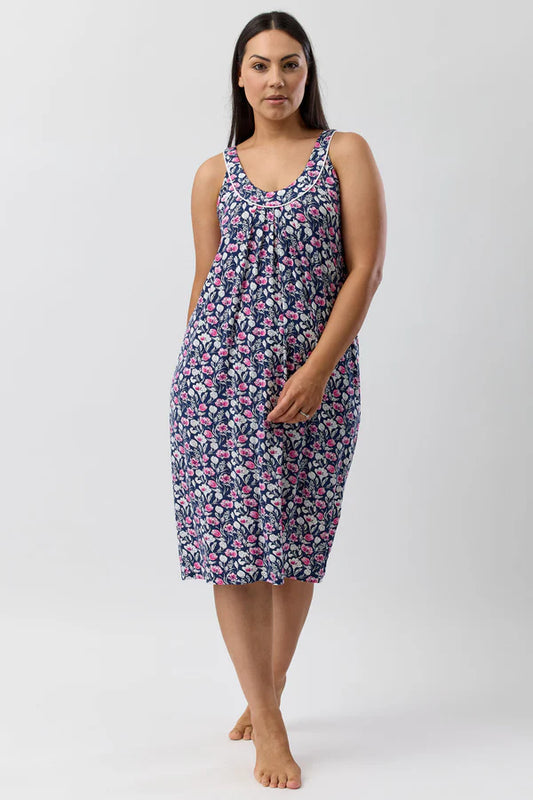 YUU Camillia Sleeveless Nightie