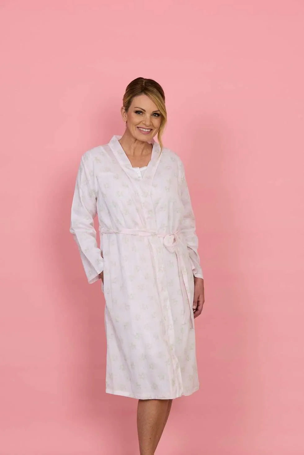 FRENCH COUNTRY:  Calico Roses Long Sleeve Robe Wrap