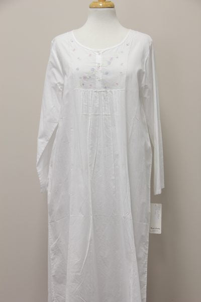 French Country: Full Length Nightie Night Gown. 'Moda'