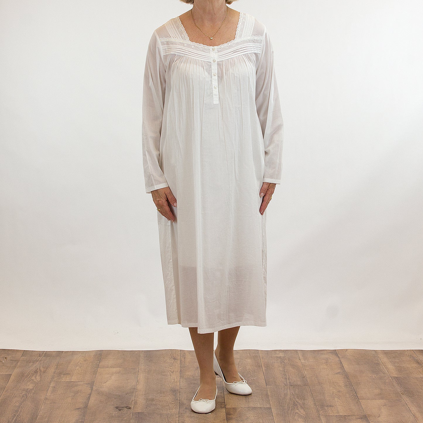 French Country: Full Sleeve Long Length Nightie Night Gown. Cotton