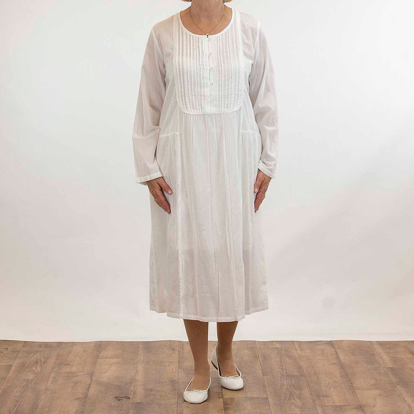 French Country: Full Sleeve Long Length Nightie Night Gown. Cotton