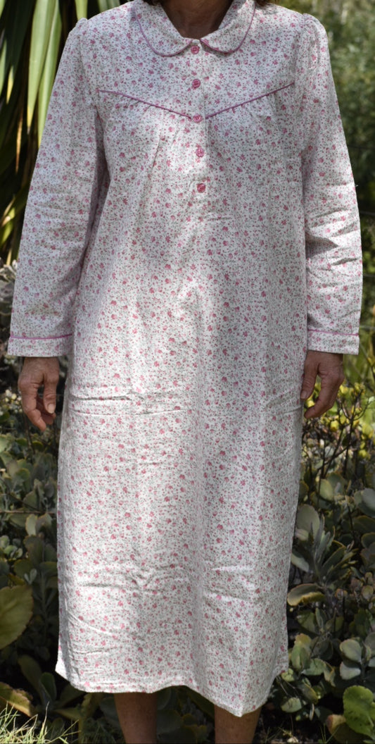 Schrank:  'Apple Blossom' Soft Cotton Flannelette Nightie