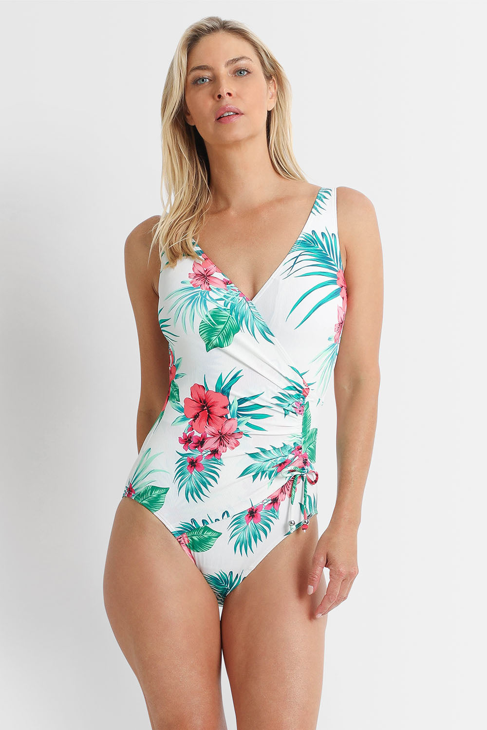 Jantzen : Eden East Gathered Surplice 1PC