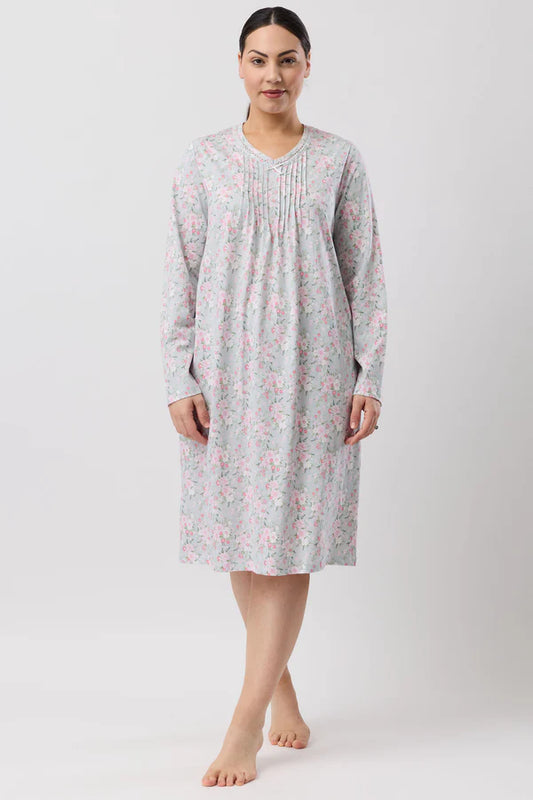 SCHRANK:  Bouquet Crochet Nightie