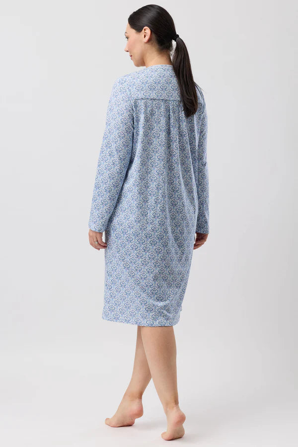 SCHRANK:  Oriental Crochet Nightie