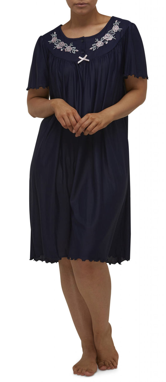 Schrank:  'Trilobal' Short Length Nightie with Embroidery