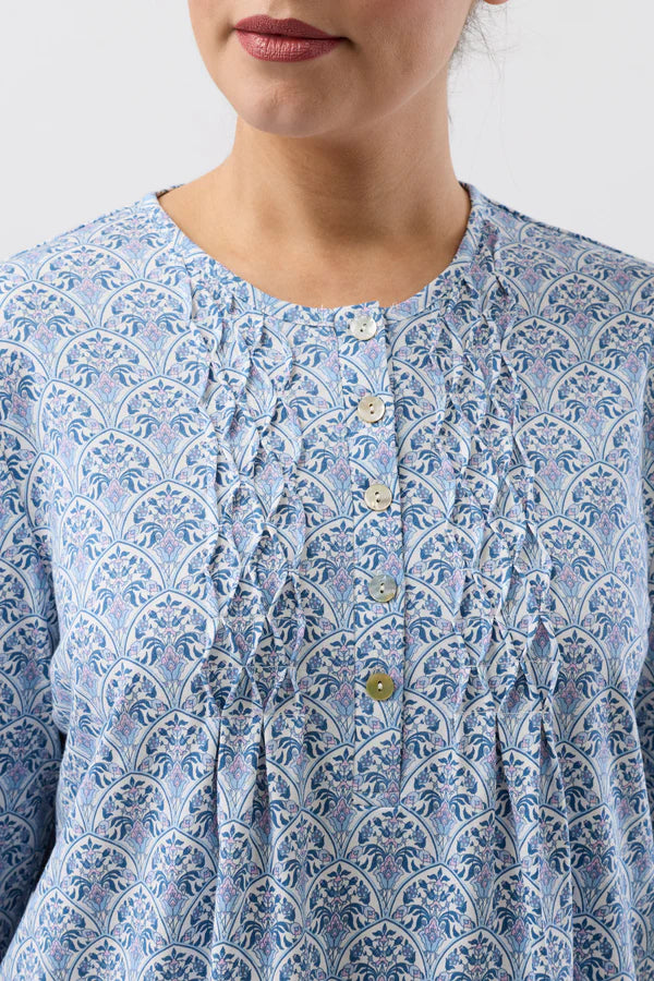 SCHRANK:  Oriental Smock Nightie