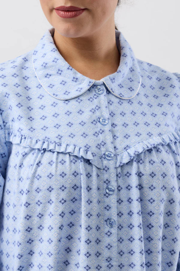 SCHRANK:  Fleur De Lys Flannelette Collared Nightie