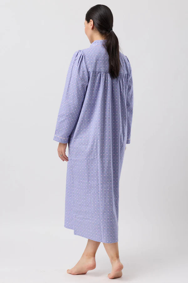 SCHRANK:  Fleur De Lys Flannelette Collared Nightie