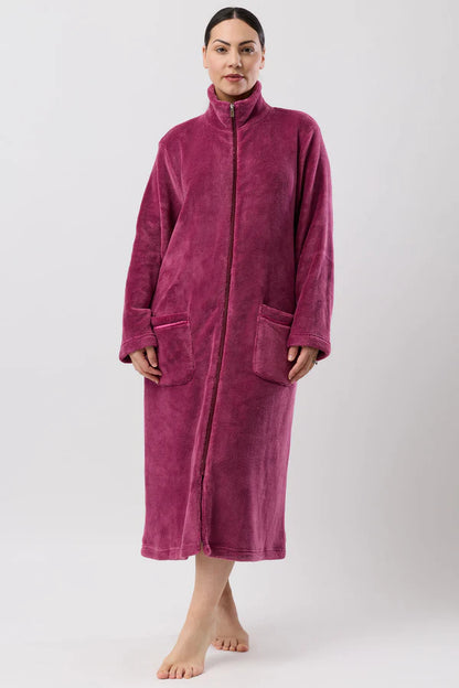 Schrank:  Mid Length Zip Dressing Gown