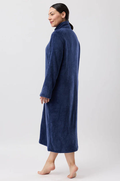 Schrank:  Mid Length Zip Dressing Gown