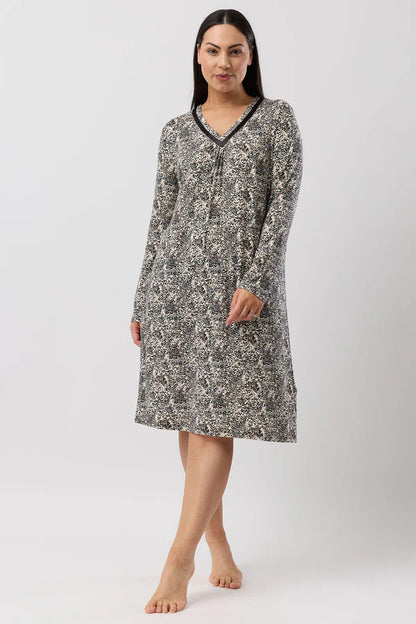 YUU:   Leopard Long Sleeve Nightie