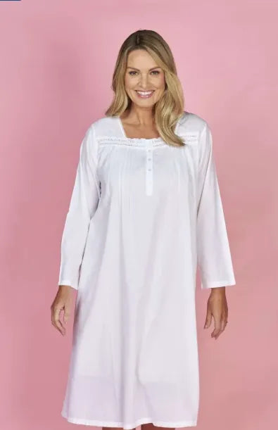 FRENCH COUNTRY:  60's White Cambric Cotton Nightie
