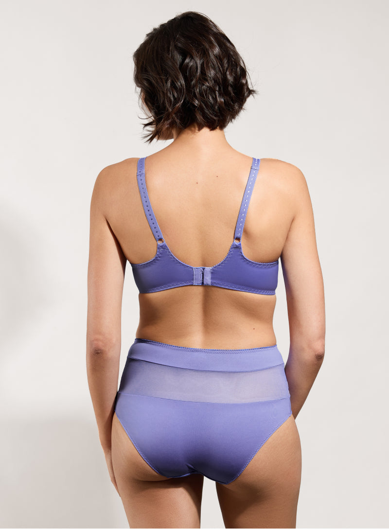 Empreinte:  Tess Panty