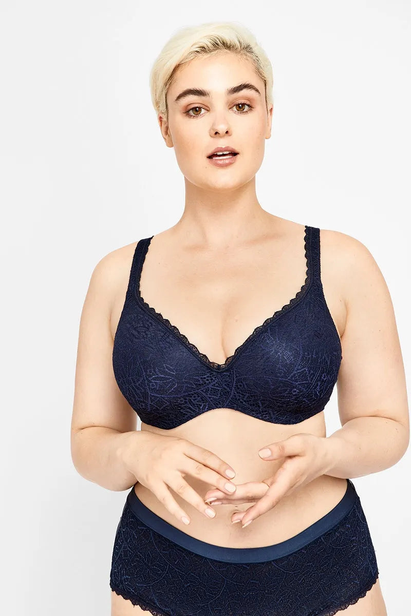 Berlei: Barely There Lace Contour